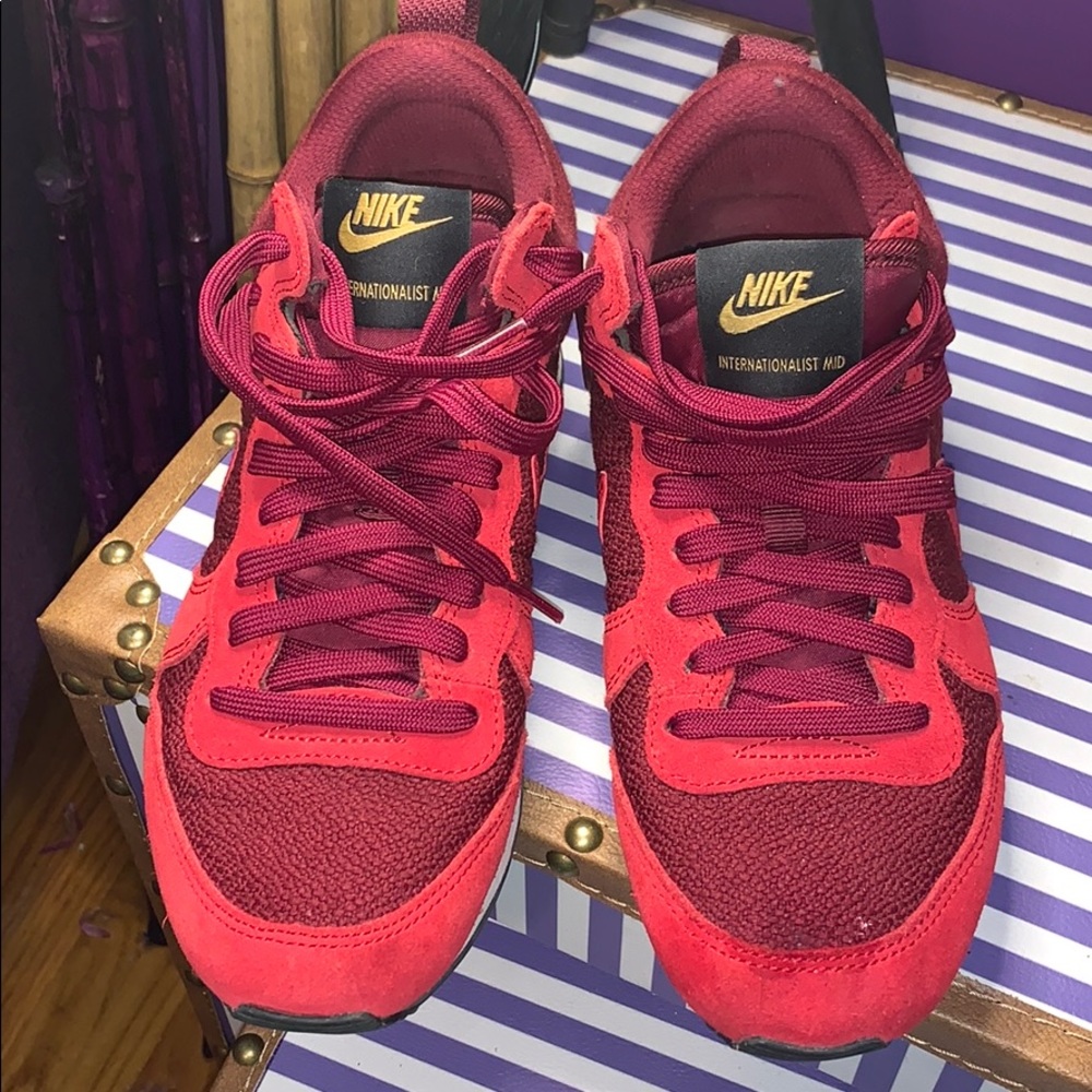 Nike Internationalist Mid Women’s